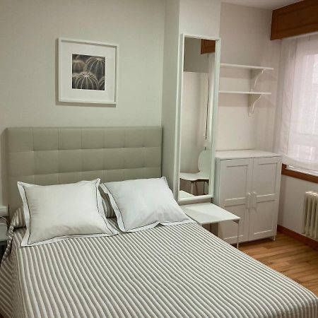 Apartamento Vivienda Uso Turístico ESPIÑEIRA Santiago de Compostela Exterior foto