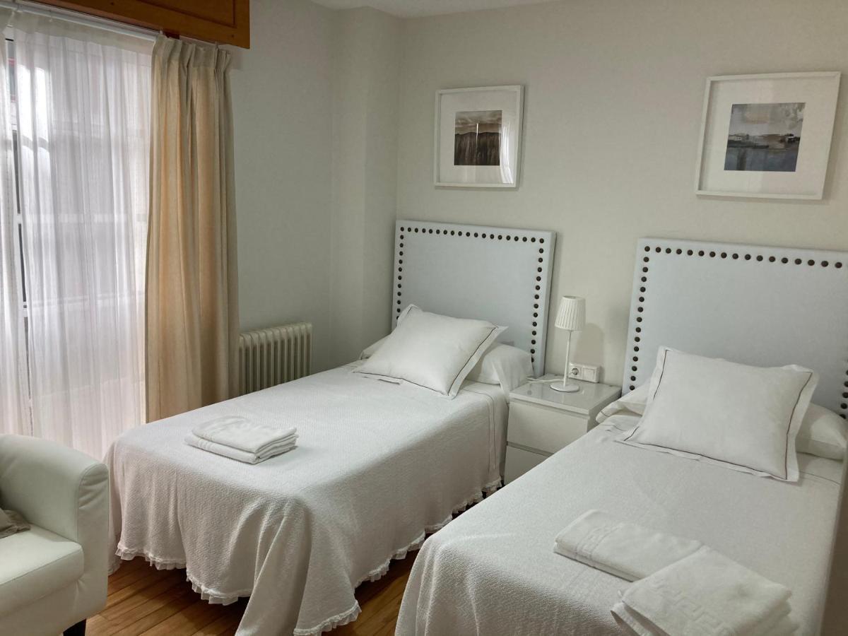 Apartamento Vivienda Uso Turístico ESPIÑEIRA Santiago de Compostela Exterior foto