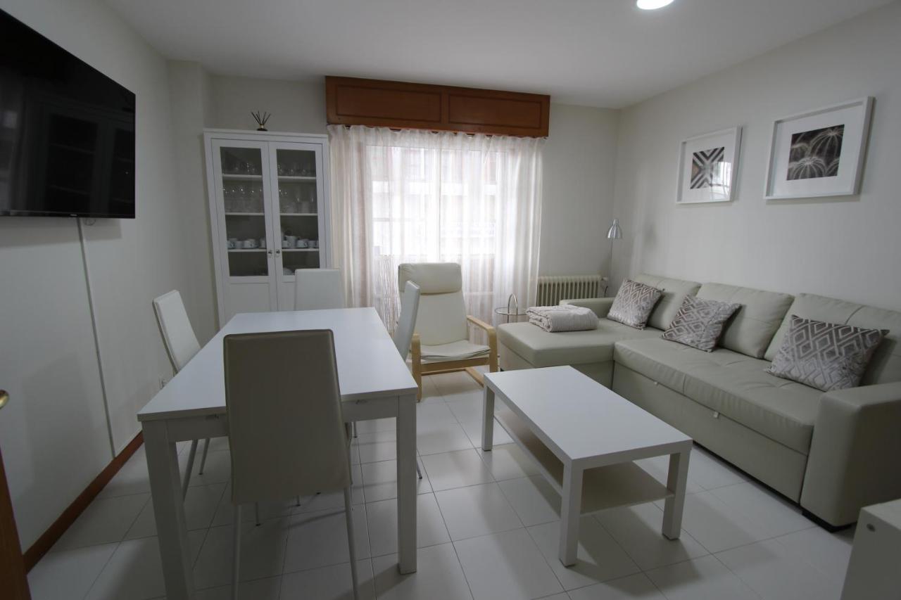 Apartamento Vivienda Uso Turístico ESPIÑEIRA Santiago de Compostela Exterior foto